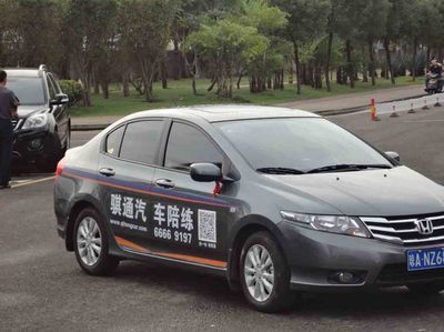 公司介紹_?？隍U通汽車陪練陪駕服務